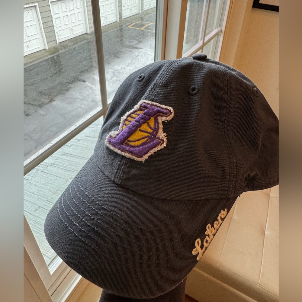 Official Women’s Laker Hat- Super cute!